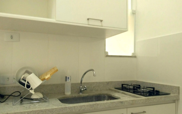 Apartamentos em Gomes Carneiro 84/Copanema