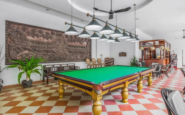 Angkor Holiday Hotel