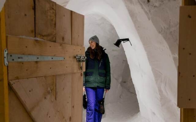 Blacksheep Village Igloo Chamrousse