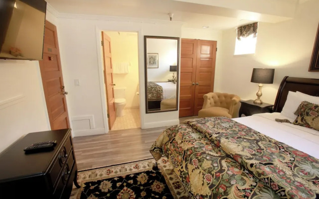 The Charles Pacific Grove - Artfully Designed Inclusive Inn