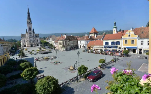 Hotel Irottko