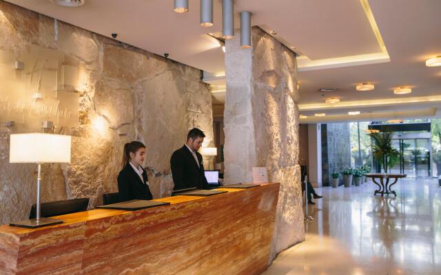 Holiday Inn Buenos Aires Ezeiza Airport, an IHG Hotel