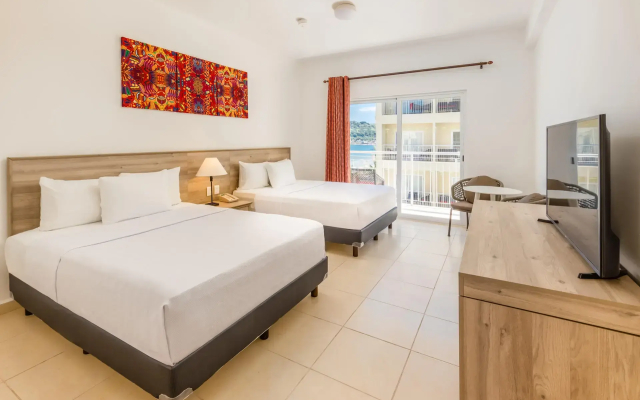 Decameron Isla Coral Guayabitos Ramada All Inclusive Resort