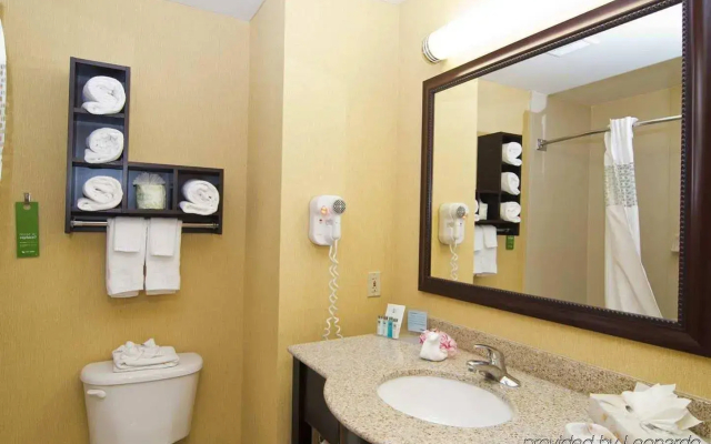 Hampton Inn & Suites Orlando Intl Dr N