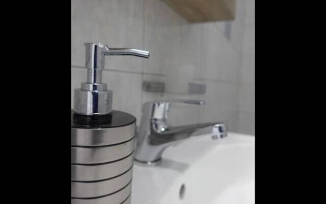 "kalamaki Plaza Apartments 'psari'"