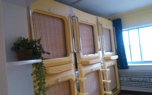 Shangjian Capsule Hotel