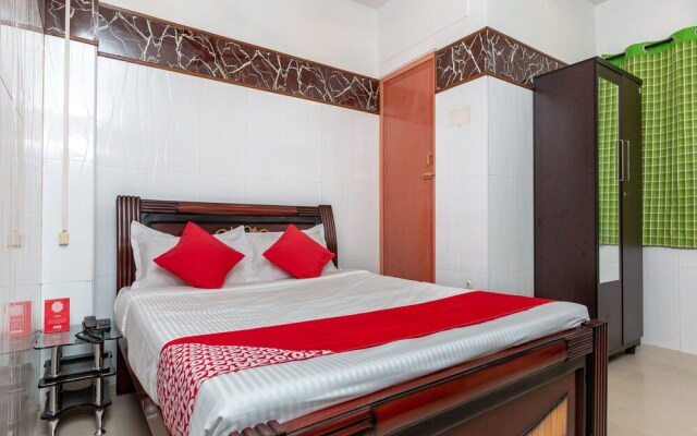 OYO 19396 Cristal Residency