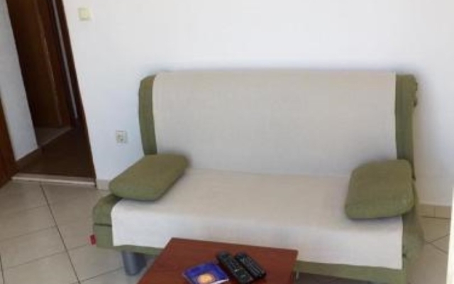 Apartment Šara - free parking A2 Primosten, Riviera Sibenik