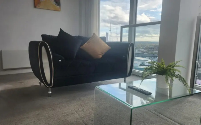 Cityscape Apartment in Rotunda Bham