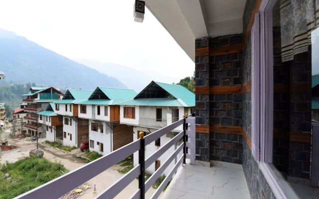 OYO 15216 North Villa