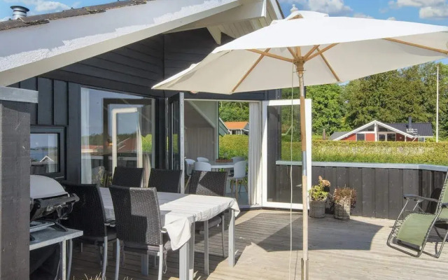 6 Person Holiday Home in Sjolund-by Traum