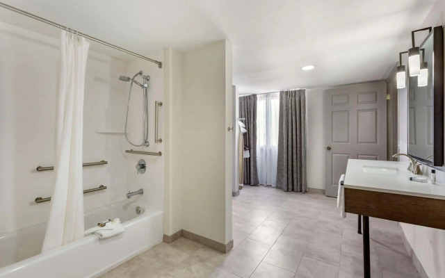 Windmill Suites Surprise - Phoenix, Ascend Hotel Collection