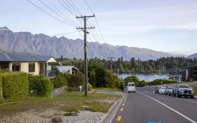 Prime Location | 3 bedroom home | Unlimited WIFI