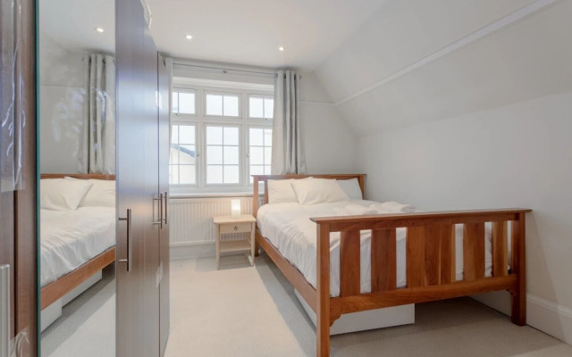 1 Bedroom Apartment Near Paddington