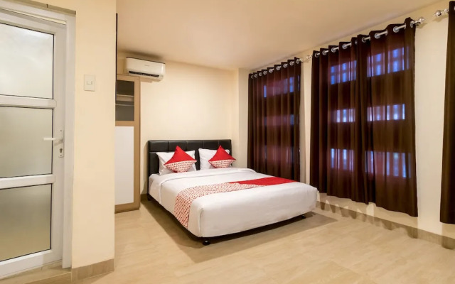 OYO 786 Sutomo Guest House