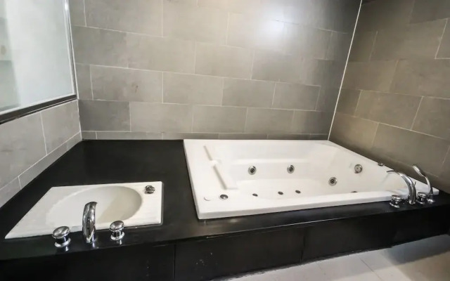 Jeonju Sinsigaji Hotel Pop