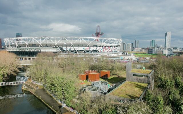 3 Bedroom Flat In East London