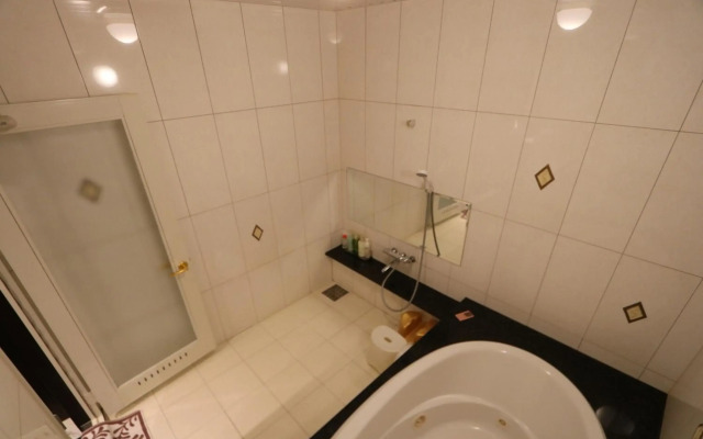 Hotel Sari Resort Takinoyashiro - Adults Only