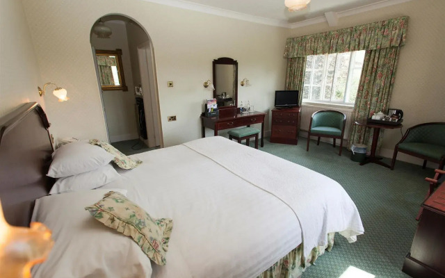 The Izaak Walton Hotel