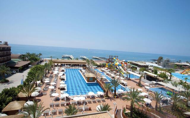 Quattro Beach Spa & Resort Hotel