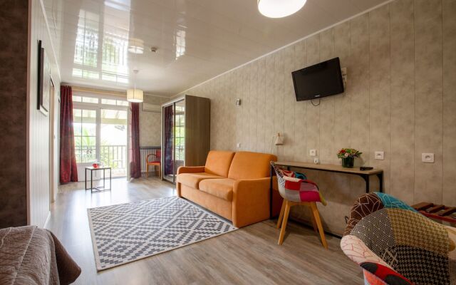 Logis Hôtel l'Essille