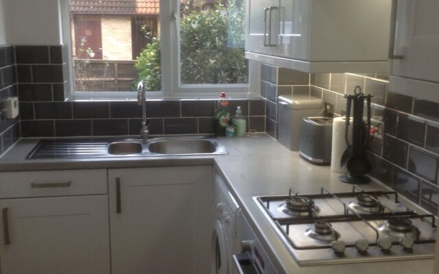 Lovely House With Garden Near Maldon Promenade