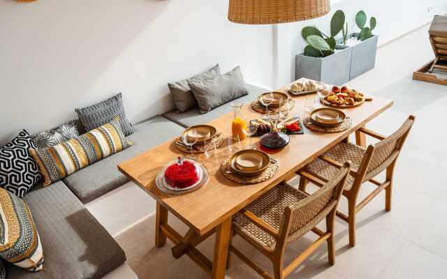 C & G Villas