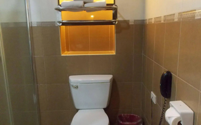 MO2 Westown Hotel Bacolod - Mandalagan