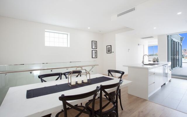 Bream penthouse (672i)