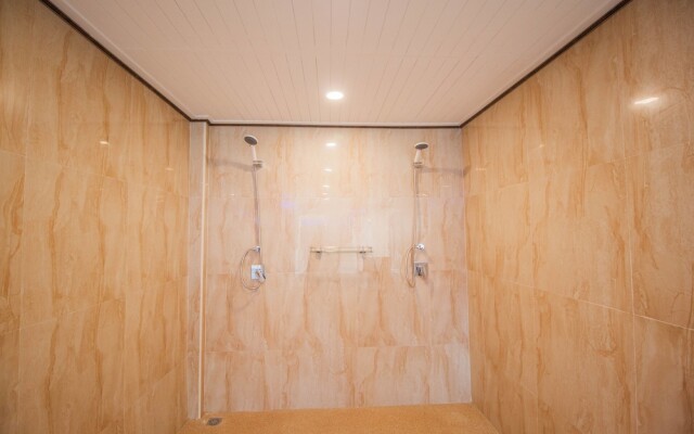 Top Pool Villa B5