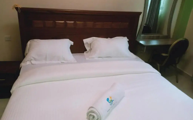 NdamaRosa River Park Resort