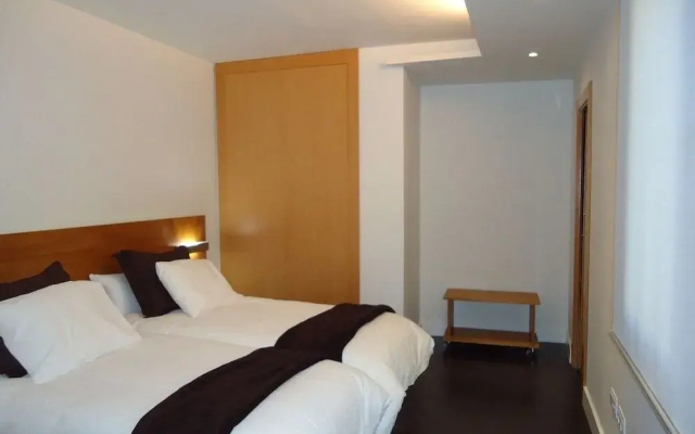 Apartamentos Turisticos Mauror