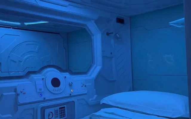 Jianpuke Space Capsule Backpacker Hostel