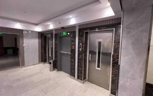 Qiswah star  hotel