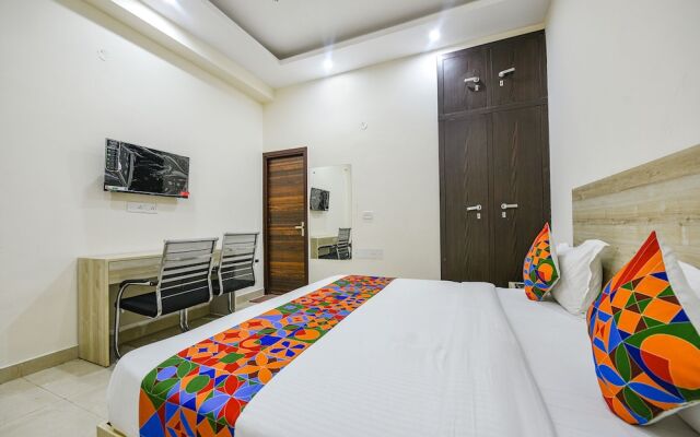 FabExpress Sunrise Sector 51