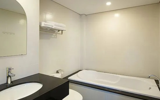 Gemini Saigon Luxury