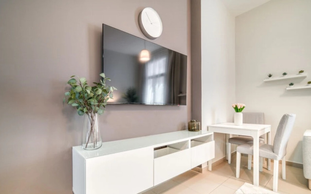 Sanctuary Studio In Barsha Heights