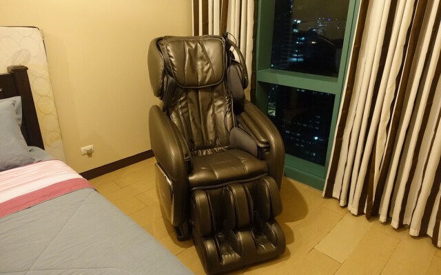 8 Forbes Town Road Suite