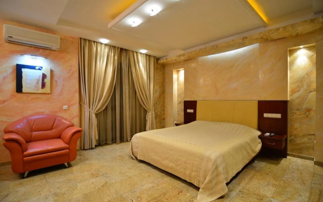 Prestige Hotel