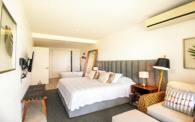 Condo Aria Ocean 206 by Kivoya