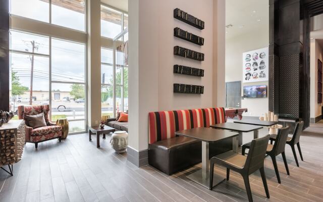 StayLo Austin 2 Bedroom Suites