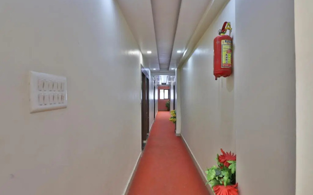 OYO Rooms Maninagar Station 3