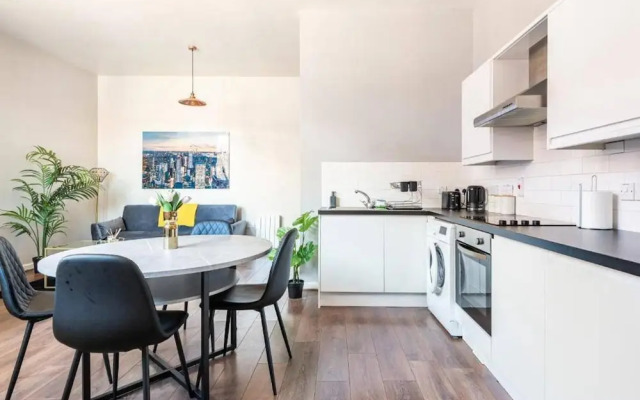 Sheffield Apt-sleeps 4-contractors & Families