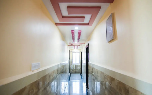 OYO 9930 Hotel AVS Residency
