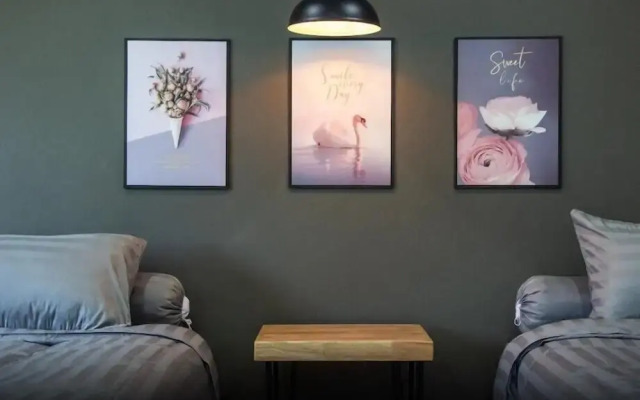 Is Am Are Stay Boutique