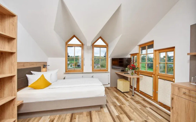 Hotel Wo Der Hahn Kräht
