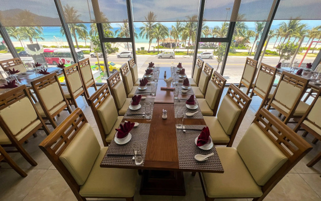 Serene Beach Hotel Danang