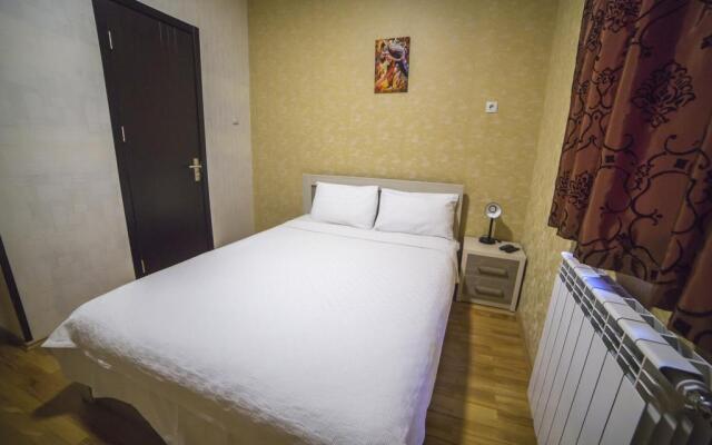 Hirmas Hotel