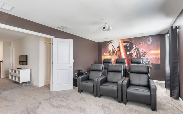 Ultimate 8 Bedroom Champions Gate Villa 8831in