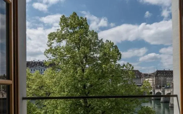 East-West Riverside Hotel